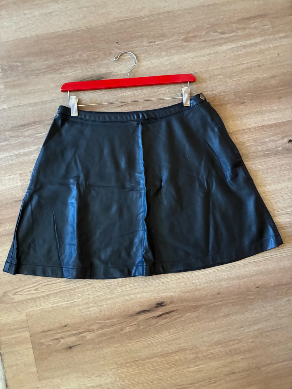 Forever 21 Black Faux Leather Mini Skirt size large